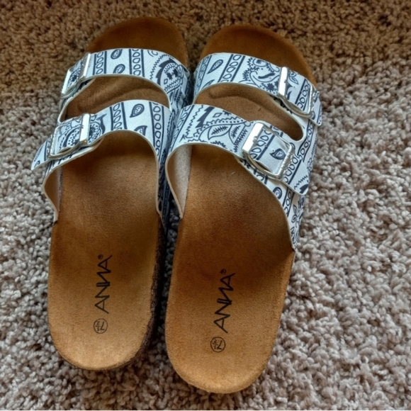 Anna Paisley Bandana Pattern Glory Cork Sandals - Picture 4 of 7